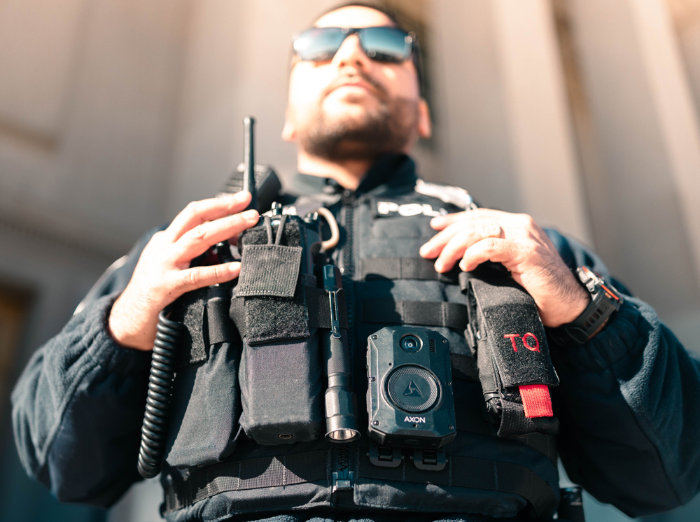 Pentagon police officer with full gear and body-worn camera